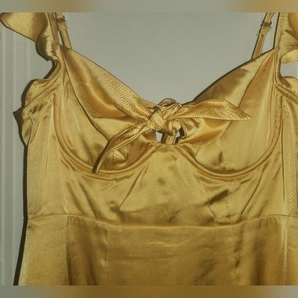 ASTR THE LABEL Marla Mini Dress silky Satin yellow Princess Belle Nwt Sz Small - Picture 5 of 14